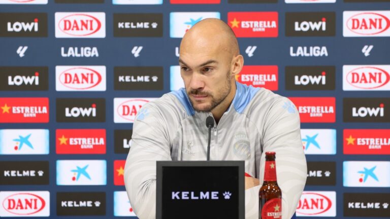 Marko Dmitrovic, en la sala de prensa de la CE Dani Jarque