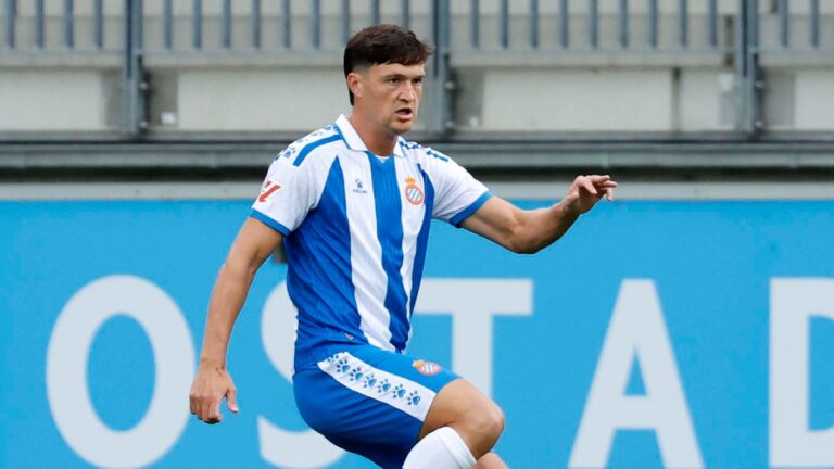 Miguel Rubio fue titular en el VfL Wolfsburgo - Espanyol