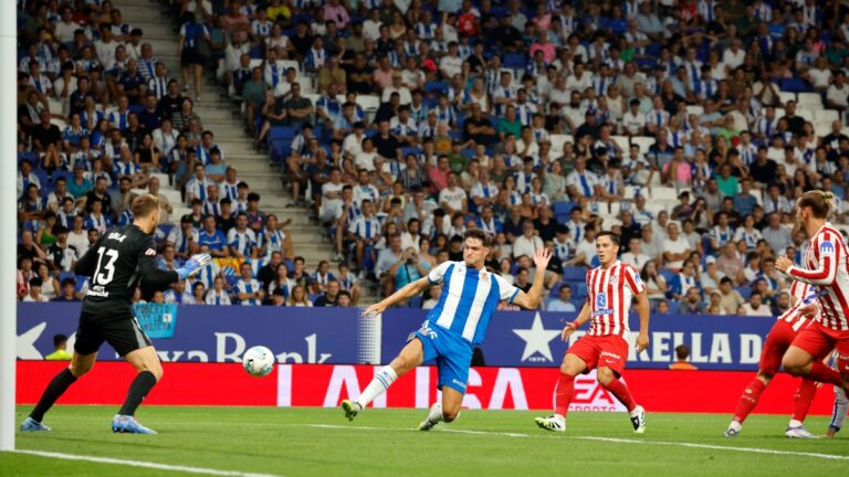 Miguel Rubio se vistió de delantero centro en el RCDE Stadium