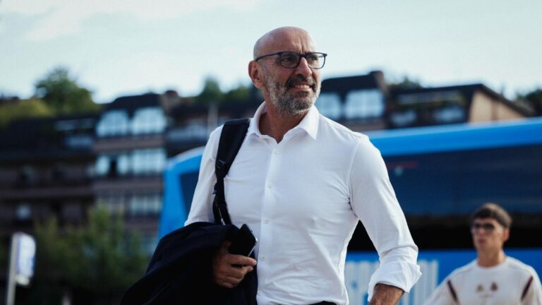 Monchi es uno más en la expedición del Espanyol en San Sebastián