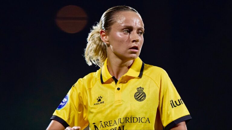 Naima García, en el Espanyol Femenino - Real Madrid