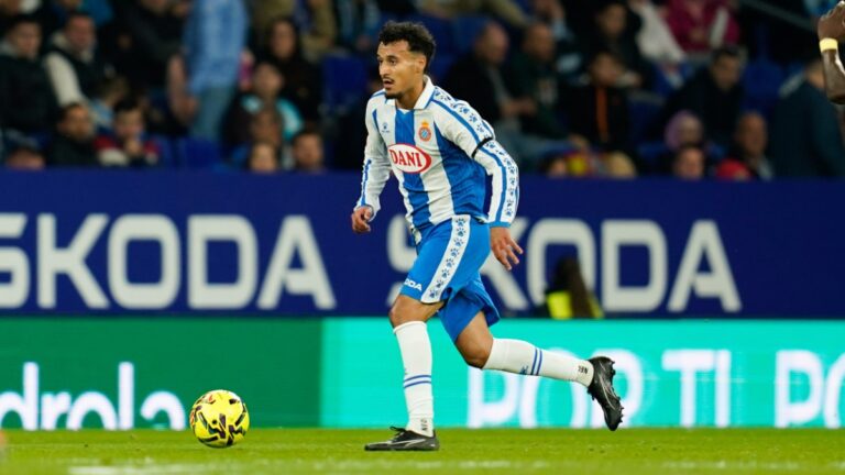 Omar El Hilali se pone a cien Omar El Hilali, en el Espanyol - Villarreal CF volvió a la titularidad