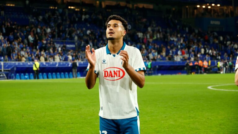 ¿Por qué Omar El Hilali fue suplente en el Carlos Tartiere? Omar El Hilali fue suplente en el Real Oviedo 0-2 Espanyol