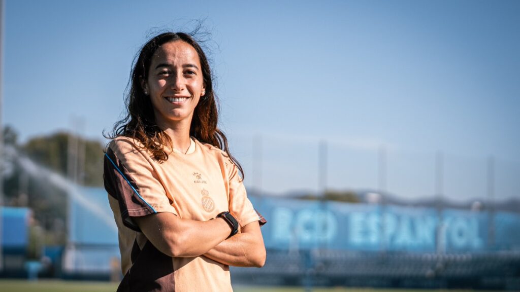 Paula Gutiérrez: "El proyecto que me presentan hace que mis ganas sean las de venir al Espanyol" 1 paula gutierrez entrevista el1900 depor abanca espanyol femenino previa