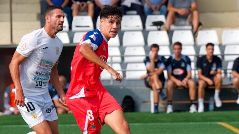 El Espanyol B rascó un empate en su visita a la Peña Deportiva