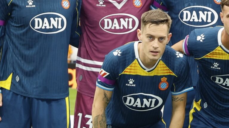 Pol Lozano salió de inicio en el Real Madrid - Espanyol