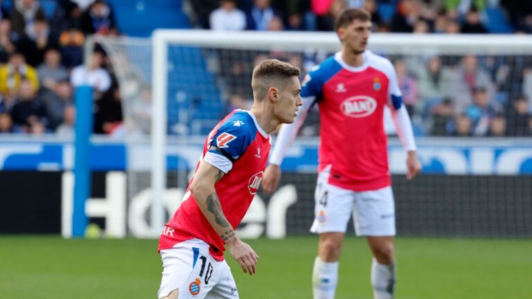 Pol Lozano y Marash Kumbulla estuvieron indispuestos en la previa del Deportivo Alavés - Espanyol