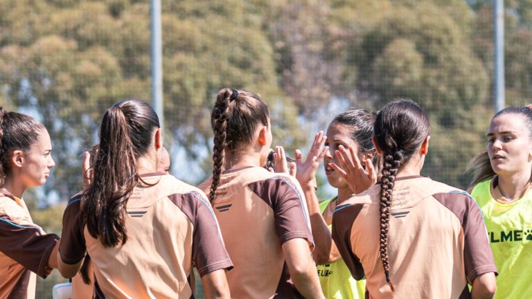 Concentración del Espanyol Femenino instantes antes de un partido