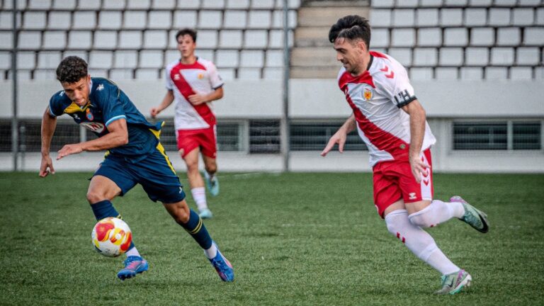 José Ángel López fue titular en el amistoso entre el CE L'Hospitalet - Espanyol B
