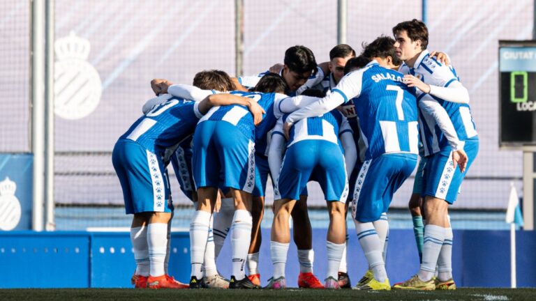 UE Porreres – Espanyol B: Ganar para soñar El Espanyol B hace piña antes de enfrentarse al Torrent CF en la CE Dani Jarque