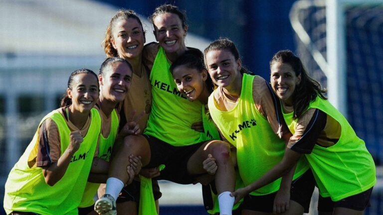 El Espanyol Femenino un día antes del encuentro contra el FC Badalona Women