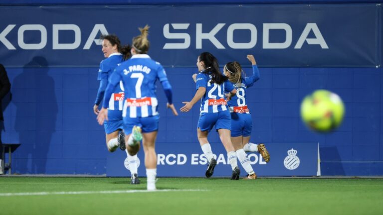 Natalia Montilla marca gol con el Espanyol Femenino