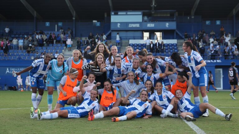 El Espanyol Femenino celebra la primera victoria de la temporada en la CE Dani Jarque ante el Alhama CF