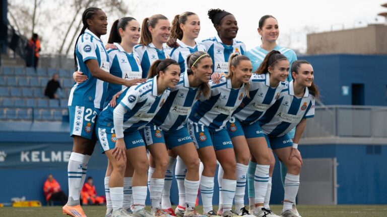 Once titular del Espanyol Femenino ante el DUX Logroño