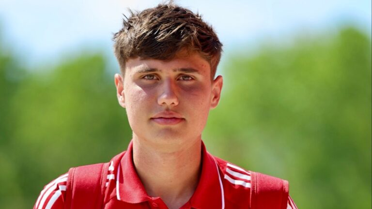 Rafa Bauza, con la expedición del CD Mirandés
