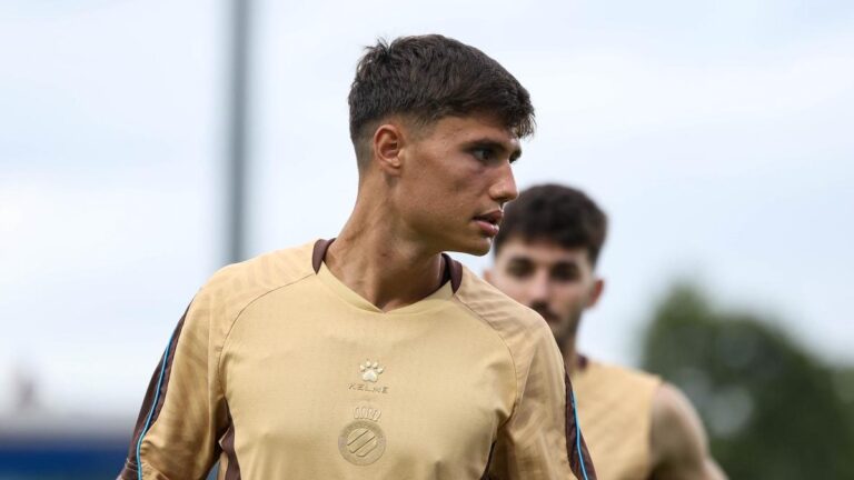 Rafa Bauzà formando parte del primer equipo perico en la presente temporada
