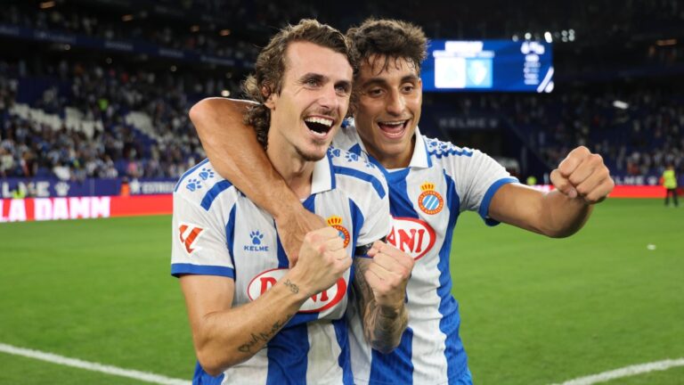 Carlos Romero y Ramon Terrats no estarán en el Espanyol – Villarreal CF Carlos Romero y Ramon Terrats, al final del partido del Espanyol 1-0 CA Osasuna