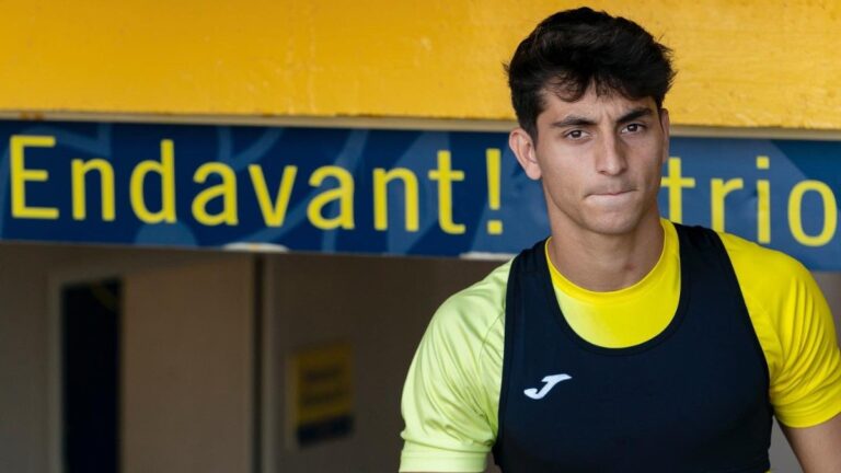 Ramón Terrats, antes de un entrenamiento con el Villarreal CF