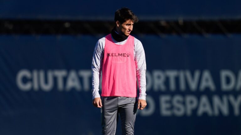Ramon Terrats entrena con el Espanyol en la CE Dani Jarque