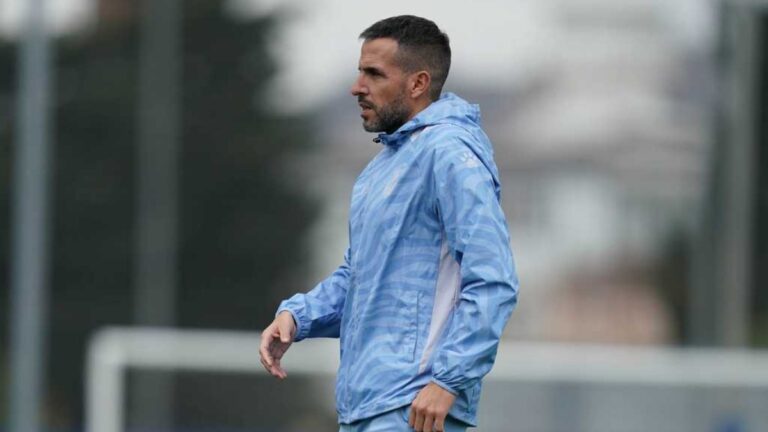 Raúl Jardiel entrena con el Espanyol B