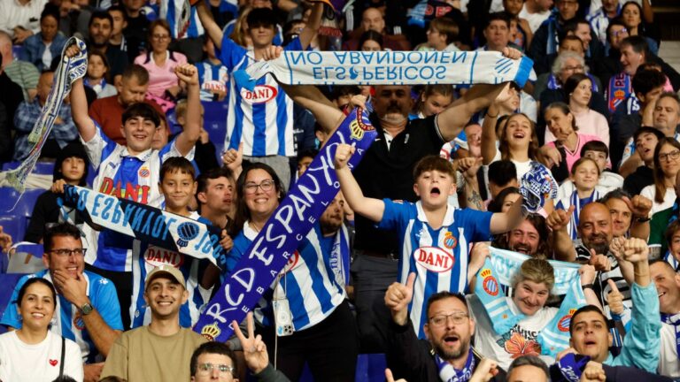La afición del Espanyol dio una buena respuesta en el derbi