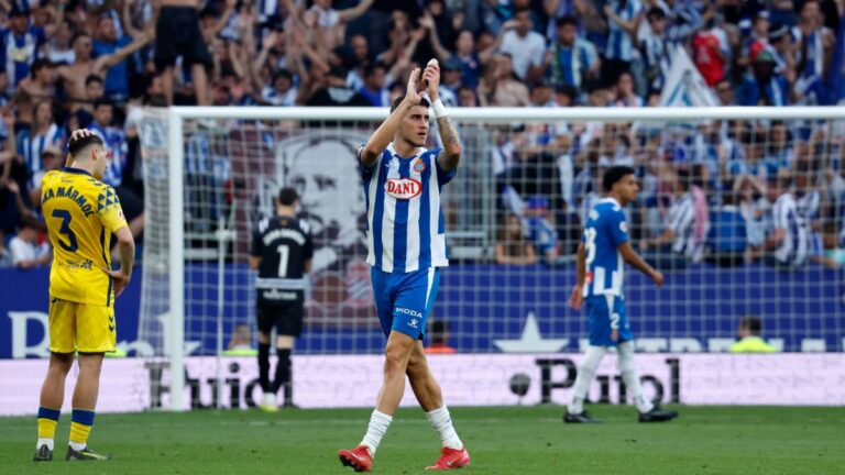Roberto Fernández fue sustituido en el Espanyol - UD Las Palmas