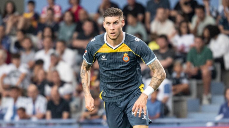 Roberto Fernández partió desde el banquillo en la final de la Copa Catalunya