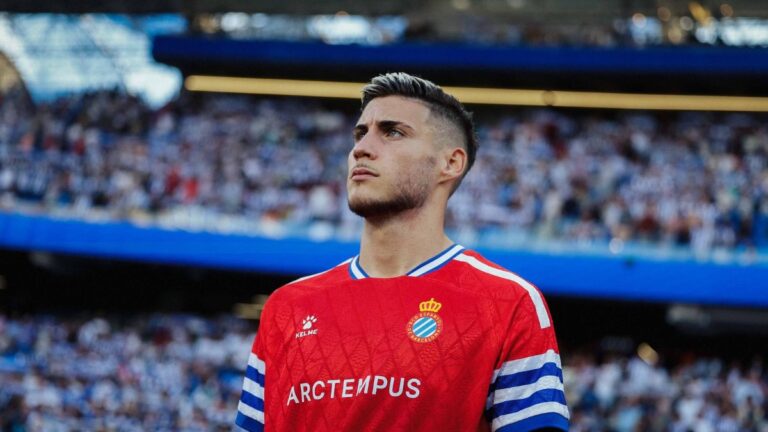 Roberto Fernández, antes del Real Sociedad - Espanyol