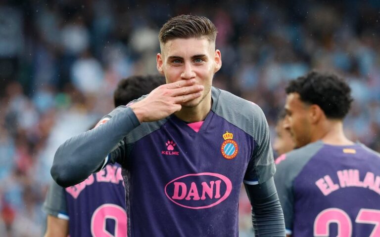 Roberto Fernández marcó dos goles en el RC Celta de Vigo - Espanyol
