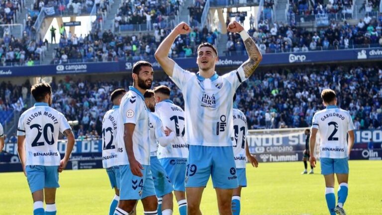 Roberto Fernández se reencontrará con su Málaga CF en Primera división Roberto Fernández, en su etapa en el Málaga CF