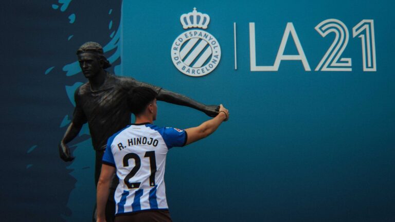 Roger Hinojo vestirá el dorsal 21 con el primer equipo del Espanyol