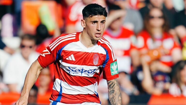 Rubén Sánchez se despide del Granada CF antes de volver al Espanyol