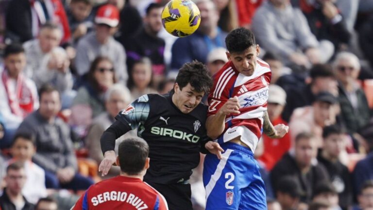 Rubén Sánchez actuó en el lateral derecho del Granada CF