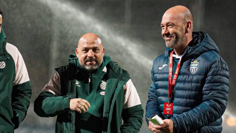 Manolo González junto a Luis Blanco en el Estadi Balear