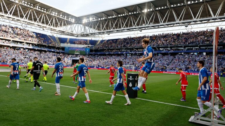 El Espanyol se impuso al Rayo Vallecano 2-1 en el RCDE Stadium