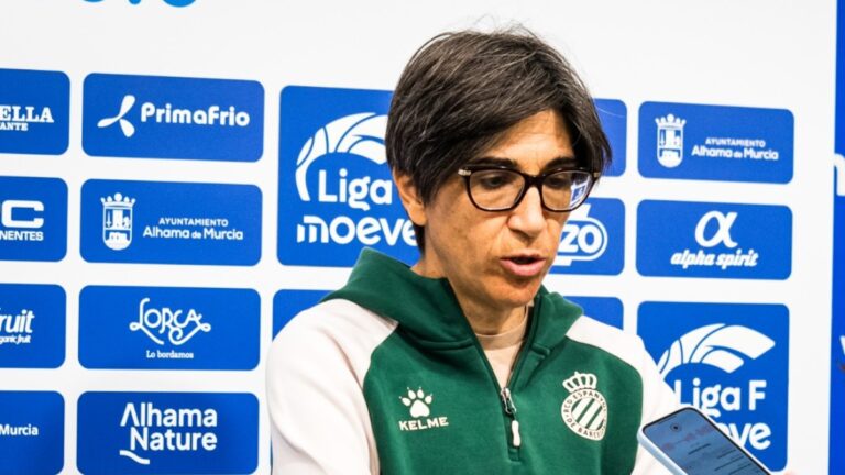 Sara Monforte: «Se notan las ganas y esa rivalidad por la cercanía» Sra Monforte atiende a 'El 1900', después del Alhama CF 3-1 Espanyol Femenino