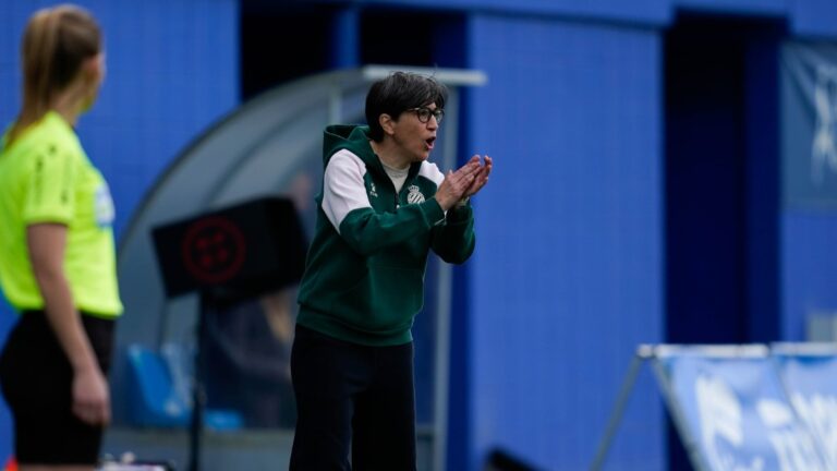 Sara Monforte: «Cuesta mucho estar en Liga F» Sara Monforte durante el Espanyol Femenino - Levante UD
