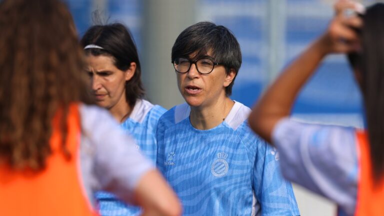 Sara Monforte arranca su segunda temporada como técnica del Espanyol Femenino