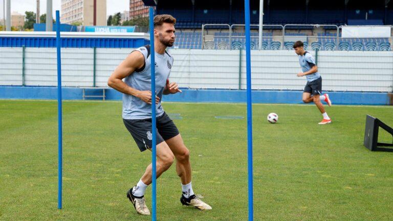 Sergi Gómez, novedad en la lista ante el Real Oviedo