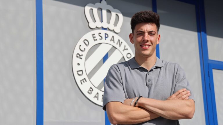 Tim Caroutas refuerza el extremo del Espanyol B