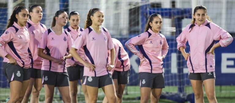 La cantera del Espanyol Femenino entrena en la CE Dani Jarque