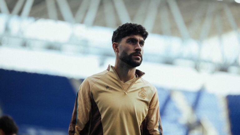Unai Núñez entrena en el RCDE Stadium