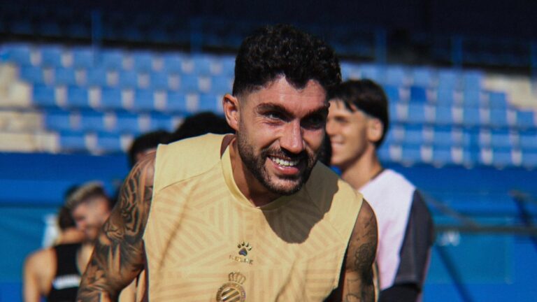 Unai Núñez y una lluvia de jugadores del filial viajan a Coventry Unai Núñez, durante su primer entrenamiento en la CE Dani Jarque