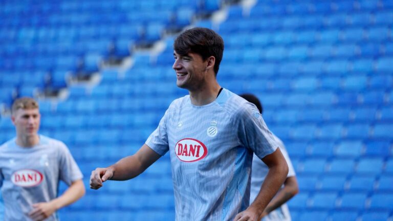 Urko González de Zárate prepara el partido ante CA Osasuna en el RCDE Stadium con el Espanyol