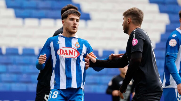 Víctor Mingo jugó 27 minutos en el Espanyol B - Penya Deportiva en el RCDE Stadium
