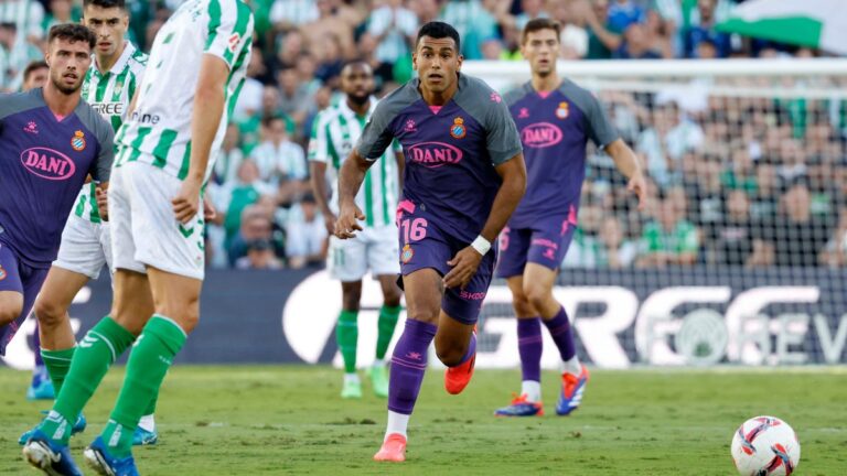 Walid Cheddira tuvo minutos en el Real Betis - Espanyol
