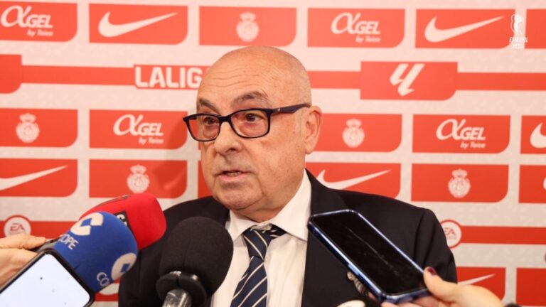 Xavi Andreu: «El criterio arbitral nunca es a favor del Espanyol» Xavi Andreu alza la voz para defender al Espanyol en Mallorca